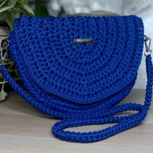 Half Moon crochet Bag
